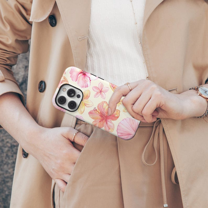 Danterore Hibiscus Seashell Phone Case: Magsafe Compatible